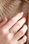 Heliophilia Silver Anillo de Latón con Piedra de Circón Plata